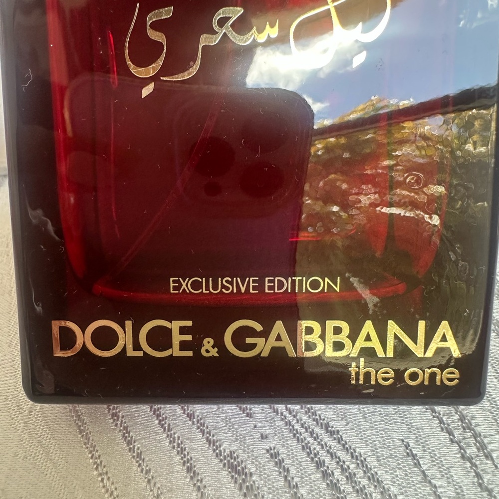 *EMPTY* Dolce & Gabbana Men's Eau de Parfum Bottle in Deep Red with Gold Cap - Picture 4 of 4